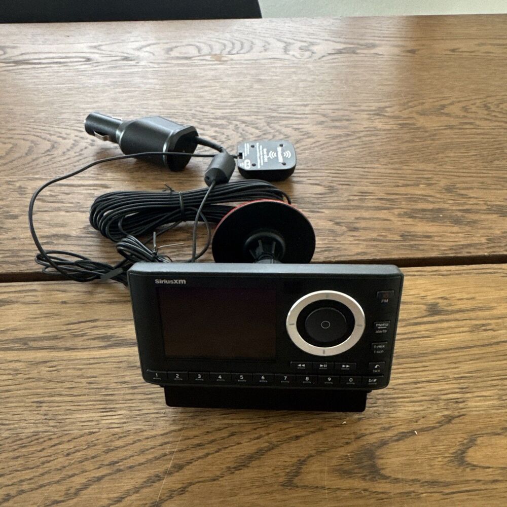 SiriusXM SXPL1 Onyx Plus Satellite Radio with Home Kit Dock - Works!